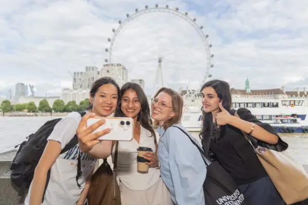 Monarchy: A Royal History of London