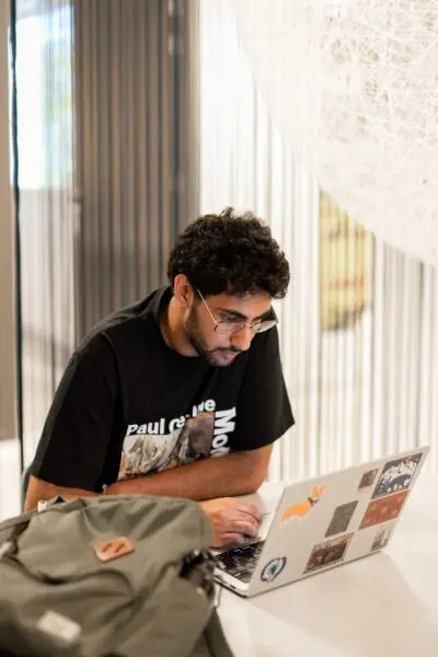 Comprehensive Introduction to Research Methodology and Design