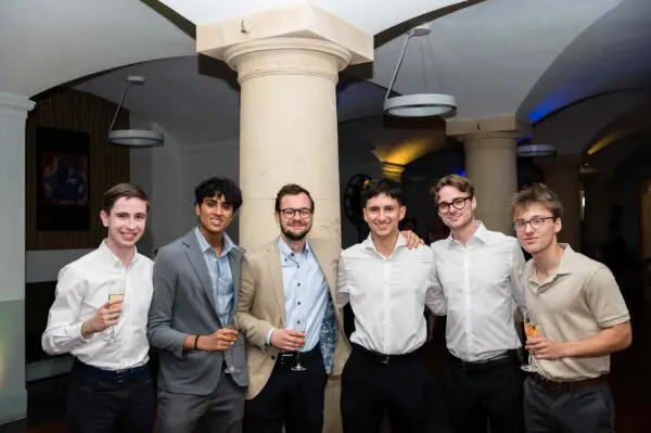 Advanced Artificial Intelligence and Machine Learning: Large Language Models and Natural Language Processing